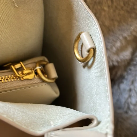 Melie Bianco Megan tote in creamy tan NWOT - Picture 10 of 13